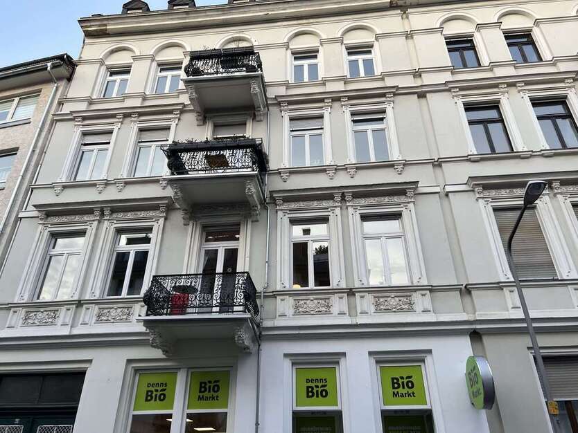 Einzelhandel in Wiesbaden 1.140.000 € 421 m²