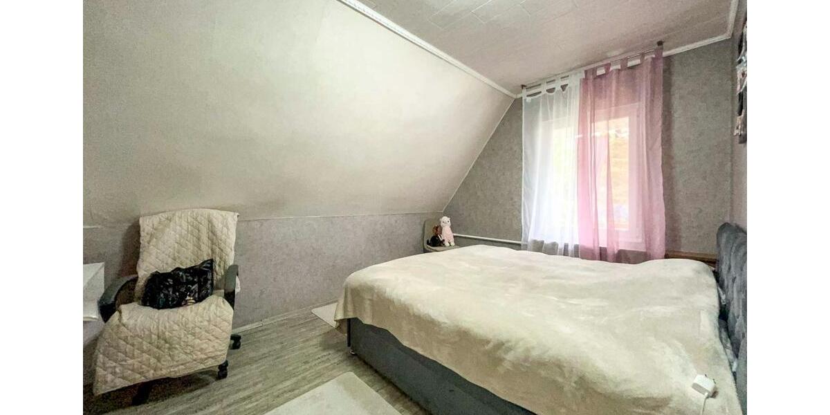 Einfamilienhaus Frankfurt am Main - 7 Zimmer, 213 m&sup2;, 298.000&euro; | Angebot:24536169