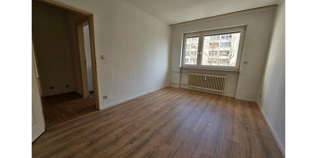 Etagenwohnung Frankfurt am Main Bornheim - 2 Zimmer, 55 m&sup2;, 900&euro; | Angebot:25420671