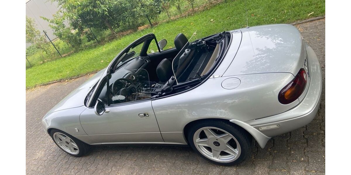 Mazda MX-5 43.500 km 18.900 &euro; Karben 61184