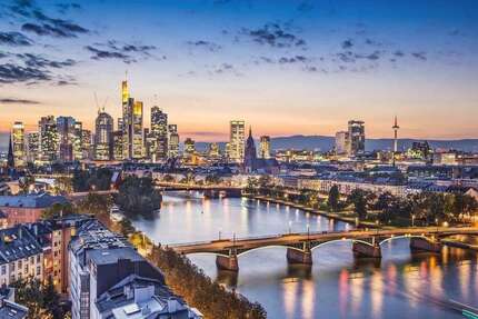 Haus zum Kaufen in Frankfurt 8.990.000 € 1054.99 m²