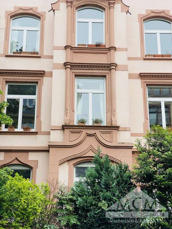 Haus zum Kaufen in Frankfurt am Main 2.448.000 € 510 m²