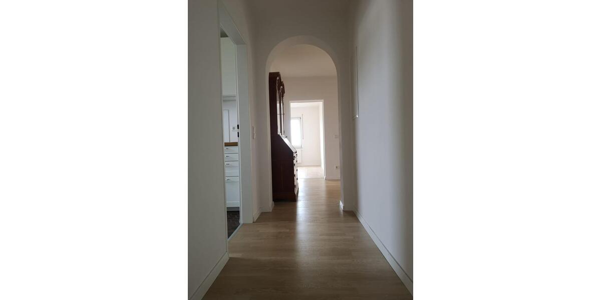 Etagenwohnung Bad Nauheim - 3 Zimmer, 81 m&sup2;, 335.000&euro; | Angebot:26885811