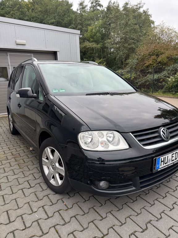 VW Touran 250.000 km 3.000 € maintal 63477