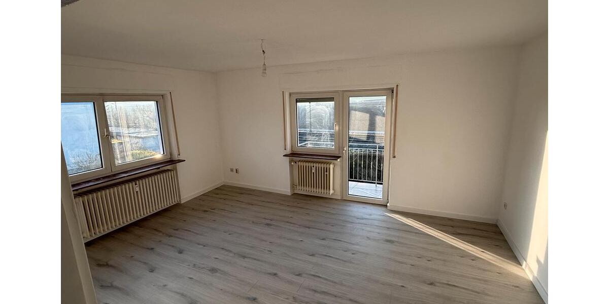 Maisonettenwohnung Karben - 3 Zimmer, 130 m&sup2;, 1.100&euro; | Angebot:25656952