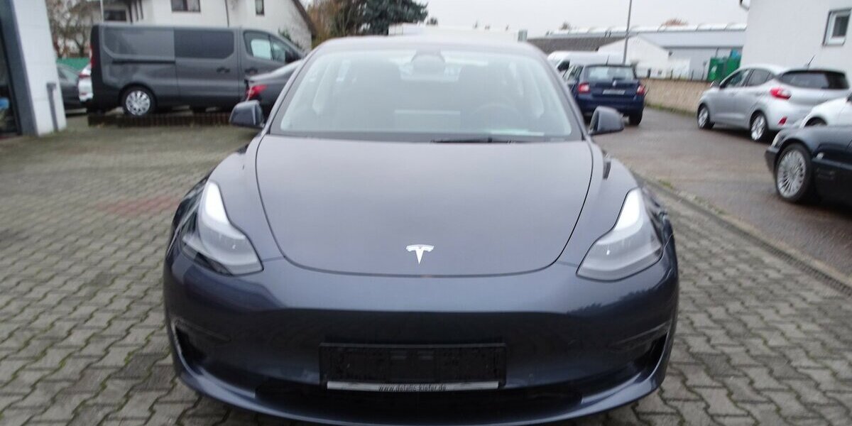 Tesla Model 3 Performance 38.031 km 31.490 &euro; Rodgau 63110