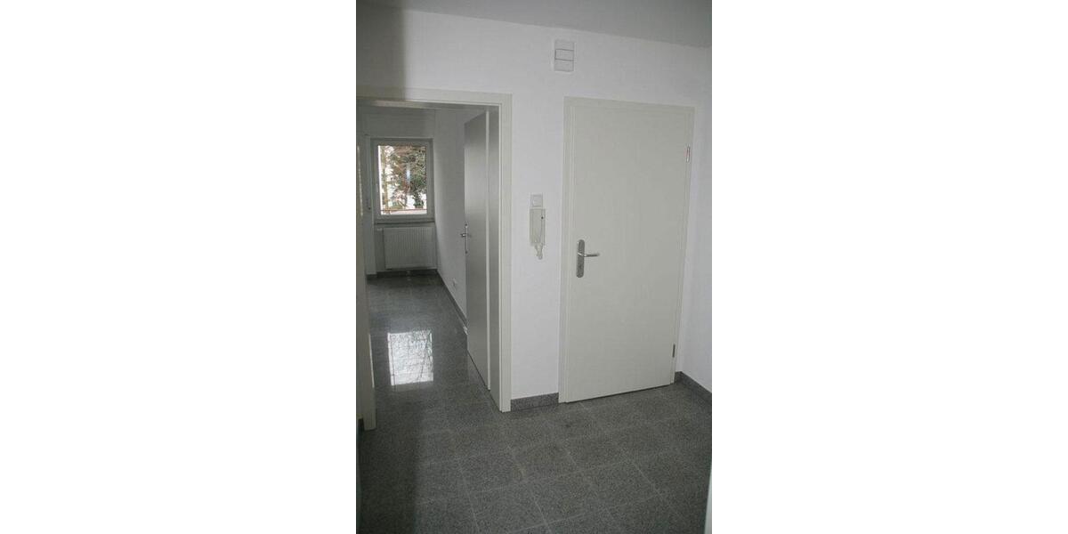 Sehr helle 2-Zimmer-Wohnung mit Küche und Balkon 2 zimmer