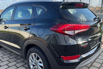 Hyundai TUCSON 153.000 km 11.600 &euro; Friedrichsdorf bei Frankfurt Main 61381