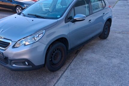 Peugeot 2008 135.196 km 3.899 € Frankfurt am Main 60388