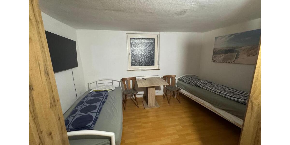 Einfamilienhaus Frankfurt am Main - 14 Zimmer, 200 m&sup2;, 2.500&euro; | Angebot:26132835
