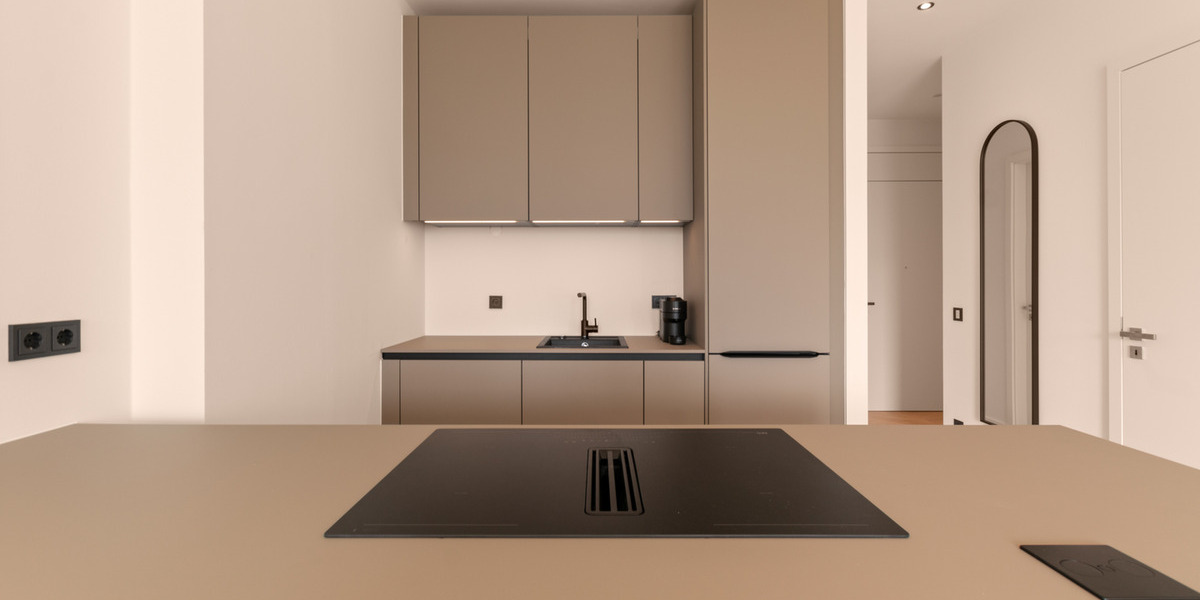 Etagenwohnung Frankfurt am Main Ostend - 2 Zimmer, 69 m&sup2;, 2.670&euro; | Angebot:24973549