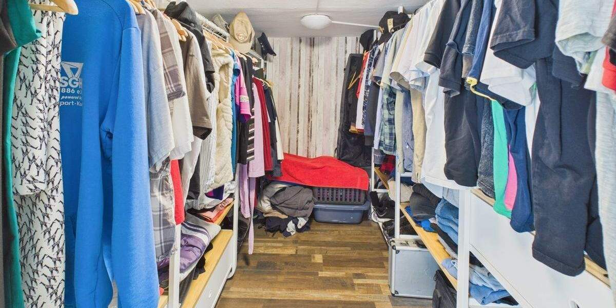 Rodgau: Modernisiertes EFH, 6 Zi., WP (heizkühl), Kamin, Hof, 11-kW Wallbox 6 zimmer