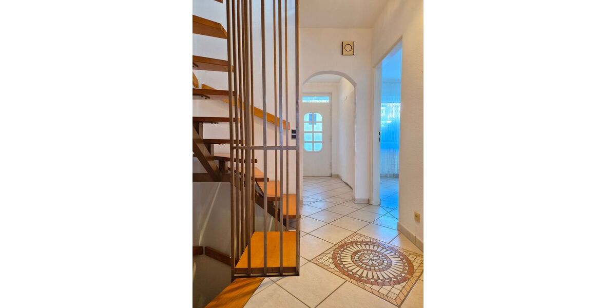 Reiheneckhaus mit Wintergarten in Schwalbach am Taunus - Einfamilienhaus Schwalbach am Taunus | Angebot:26986069