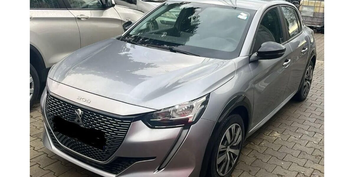 Peugeot 208 15.616 km 14.980 &euro; Rüsselsheim 65428