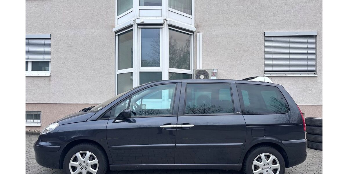 Peugeot 807 176.626 km 4.299 &euro; Sulzbach 65843