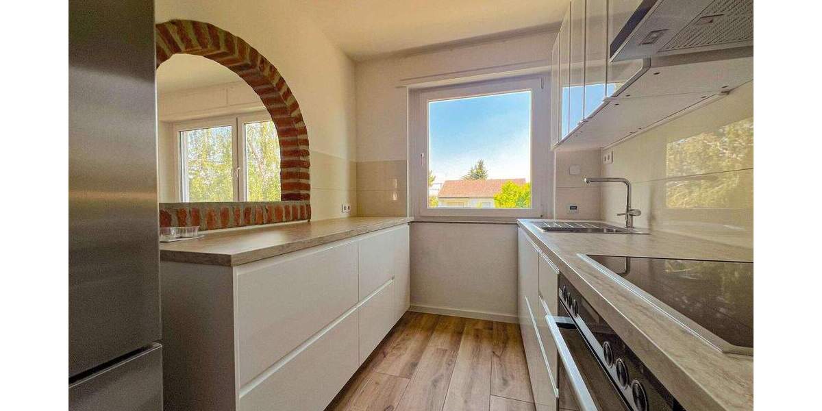 Film ansehen! Schön gelegene, helle, sanierte 3 Zimmer ETW 3 zimmer