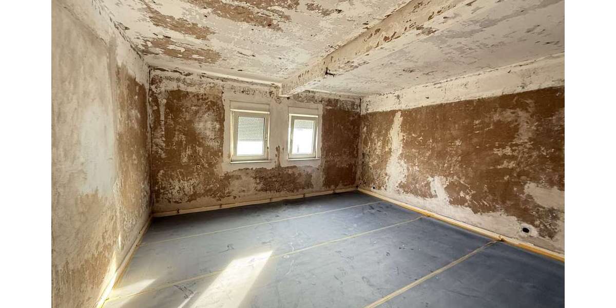 Einfamilienhaus Roßdorf - 7 Zimmer, 178 m&sup2;, 259.000&euro; | Angebot:23807120