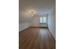 Dachgeschoßwohnung Hanau Groß-Steinheim - 4 Zimmer, 113 m&sup2;, 950&euro; | Angebot:26213449