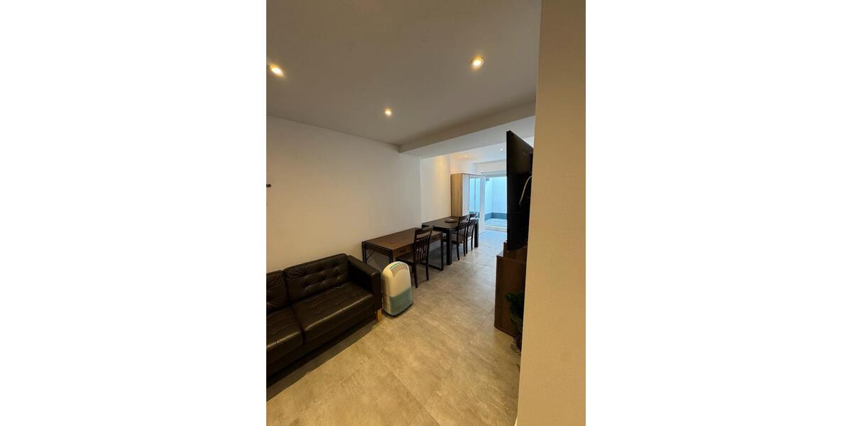 Etagenwohnung Frankfurt am Main Sossenheim - 1 Zimmer, 38 m&sup2;, 900&euro; | Angebot:26135611