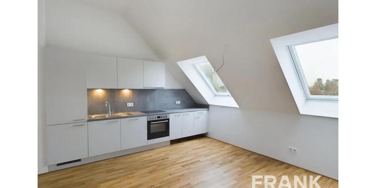 Etagenwohnung Frankfurt am Main Ginnheim - 3 Zimmer, 82 m&sup2;, 1.900&euro; | Angebot:23330566