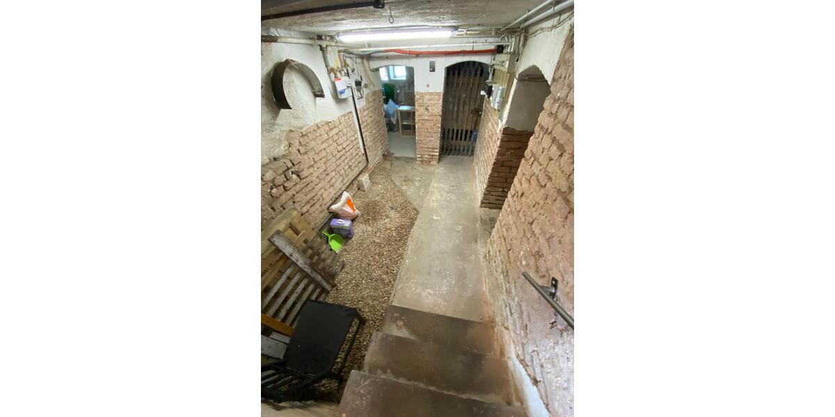 Mehrfamilienhaus, Wohnhaus Frankfurt am Main Bergen-Enkheim - 10 Zimmer, 210 m&sup2;, 735.000&euro; | Angebot:26201115