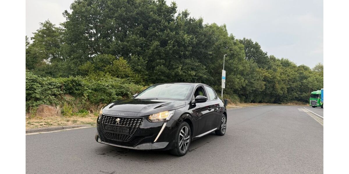 Peugeot 208 104.000 km 11.700 &euro; Hanau 63457