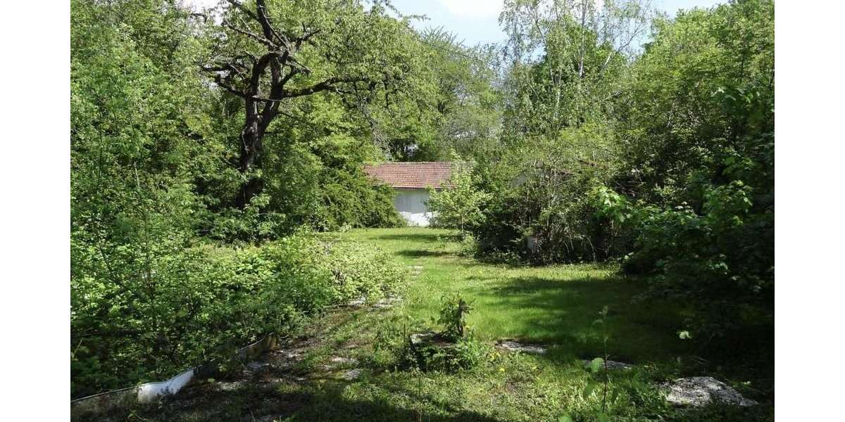 Haus zum Kaufen in Frankfurt 1.850.000 € 320 m² 13.5 zimmer