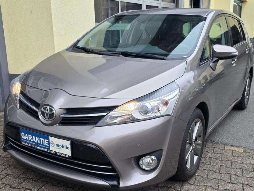 Toyota Verso 138.000 km 10.900 € Frankfurt am Main 60529