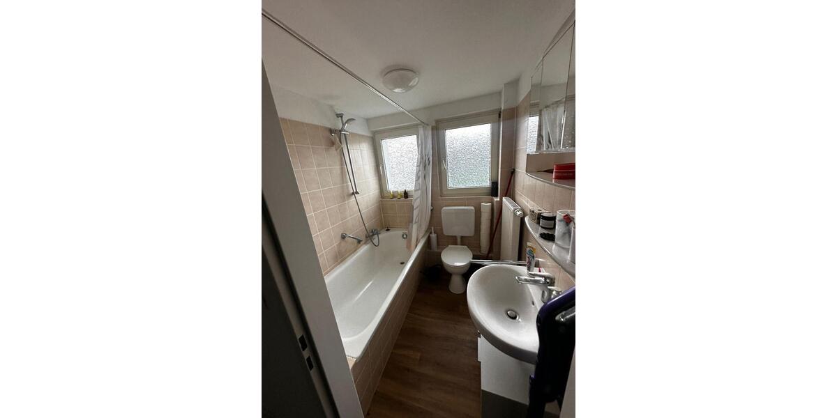 Etagenwohnung Frankfurt am Main Bornheim - 1 Zimmer, 32 m&sup2;, 900&euro; | Angebot:24769627