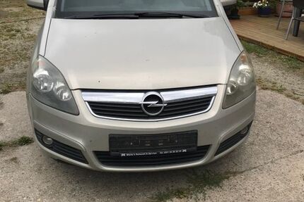 Opel Zafira 168.000 km 2.750 &euro; Frankfurt am Main 60438