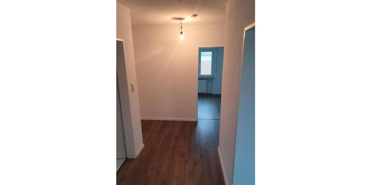 Etagenwohnung Flörsheim am Main - 3 Zimmer, 81 m&sup2;, 900&euro; | Angebot:26388737
