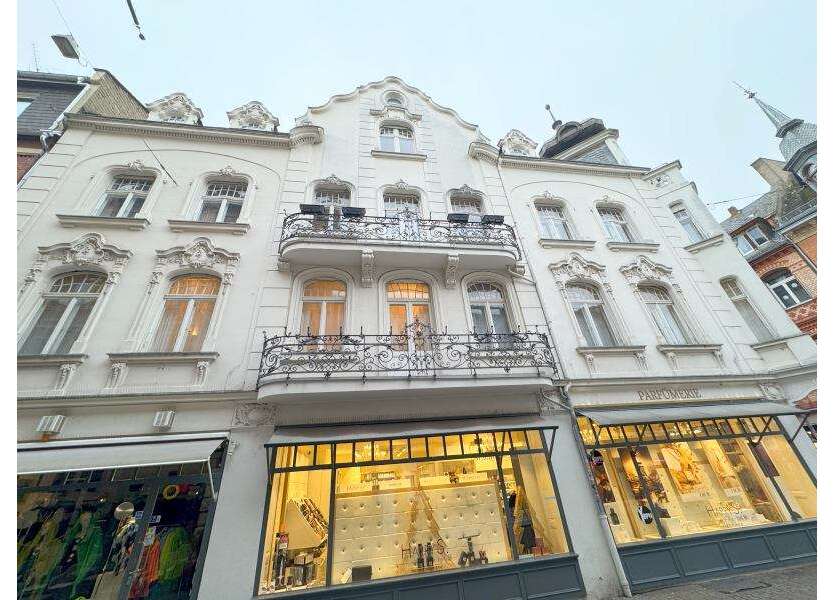 Wohnung zum Mieten in Wiesbaden 2.200 € 120 m²