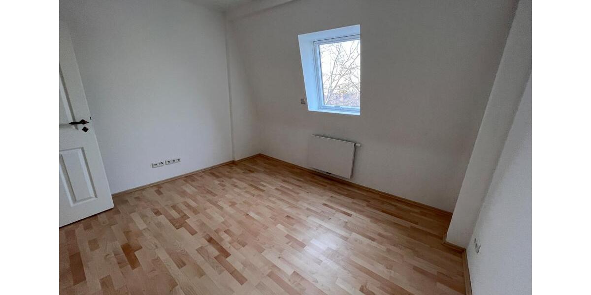 *Offenbach* 4-Zimmer-Albau-Wohnung mit Terrasse 4 zimmer