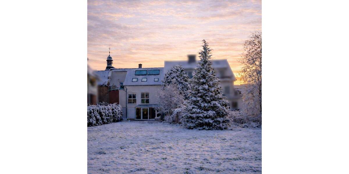 **Provisionsfrei** Zwei Häuser- ein Zuhause: Wohnen mit Charme u. Geschichte! 1 zimmer