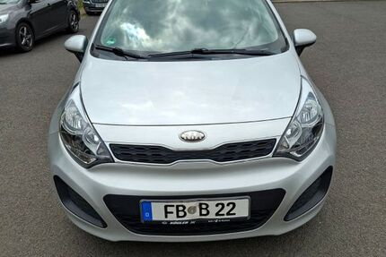 Kia Rio 96.000 km 5.000 &euro; Altenstadt 63674