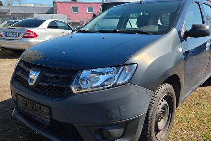 Dacia Sandero 137.000 km 890 &euro; Karlstein 63791