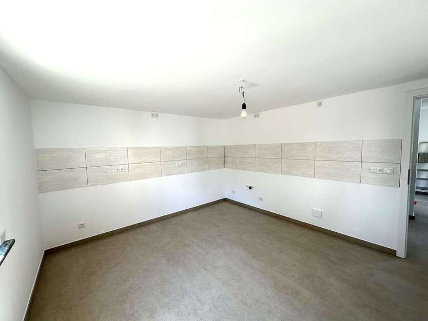 Haus zum Mieten in Hofheim-Lorsbach 1.250 € 91.55 m²