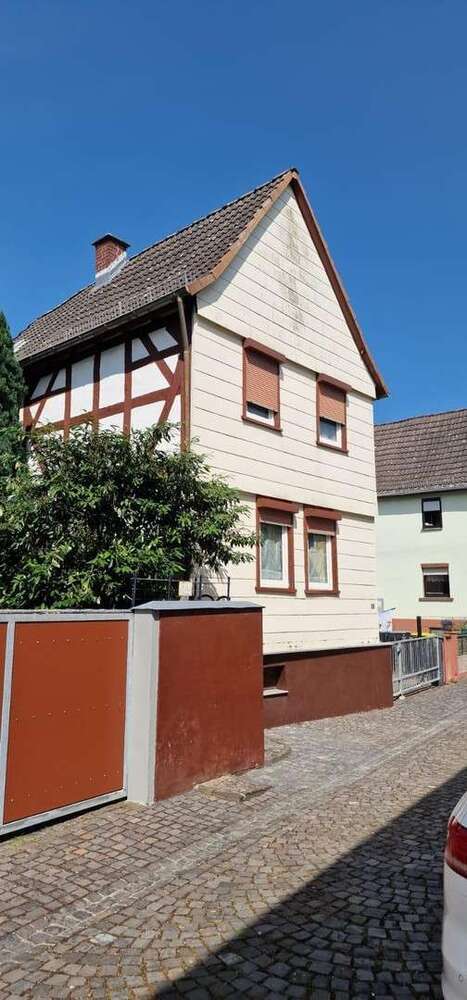 Haus zum Kaufen in Rosbach 350.000 € 120 m²