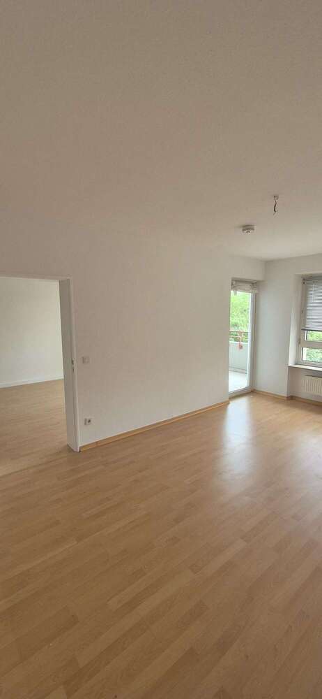 Wohnung zum Mieten in Neu-Isenburg 1.030 € 85.55 m²