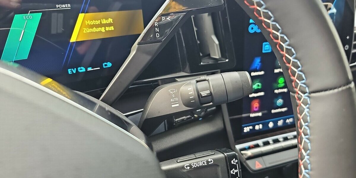 Renault Rafale 200 E- Full Hyb Esp. Alpine 33500.-Netto 24.816 km 39.865 &euro; Schwalbach/Taunus 65824