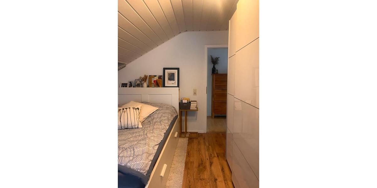 Dachgeschoßwohnung Bruchköbel - 3 Zimmer, 60 m&sup2;, 990&euro; | Angebot:26506870