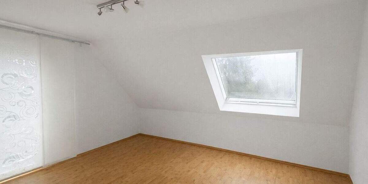 Mehrfamilienhaus, Wohnhaus Eschborn Niederhöchstadt - 6 Zimmer, 193 m&sup2;, 749.000&euro; | Angebot:25683633