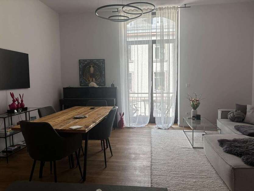 Wohnung zum Mieten in Frankfurt am Main 2.000 € 99 m²