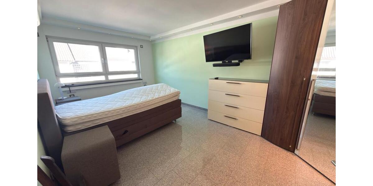 Etagenwohnung Frankfurt am Main Rödelheim - 3 Zimmer, 82 m&sup2;, 1.400&euro; | Angebot:25367135
