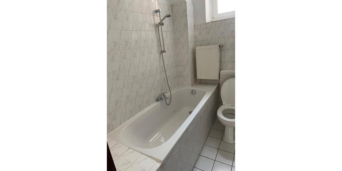 Etagenwohnung Frankfurt am Main Bockenheim - 4 Zimmer, 98 m&sup2;, 1.500&euro; | Angebot:26227370