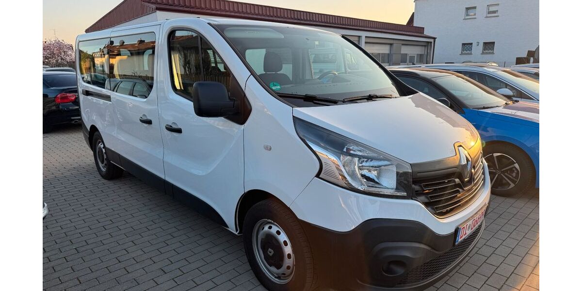 Renault Trafic 212.000 km 12.998 &euro; Griesheim/Darmstadt 64347