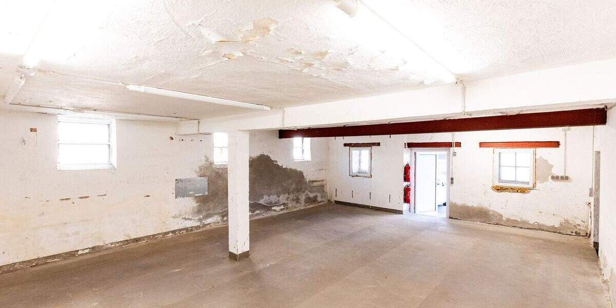 Gewerbeobjekt Bischofsheim - 5 Zimmer, 267 m&sup2;, 4.260&euro; | Angebot:24434609