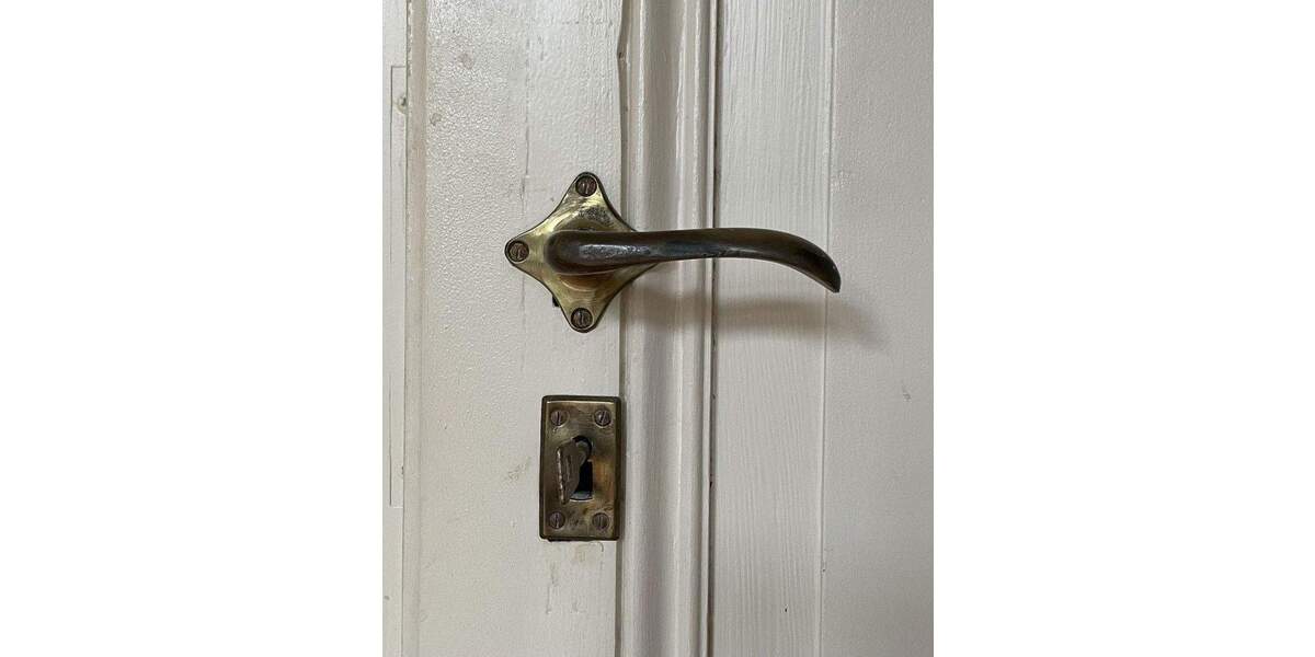 Bestlage Bad Nauheim: 1ZKBB am Kurpark, nach Süden, 40 qm, in Jugendstil-Baudenkmal 1 zimmer