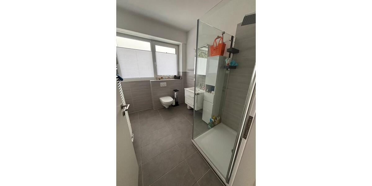 Dachgeschoßwohnung Oberursel (Taunus) - 2.5 Zimmer, 70 m&sup2;, 1.500&euro; | Angebot:25718517