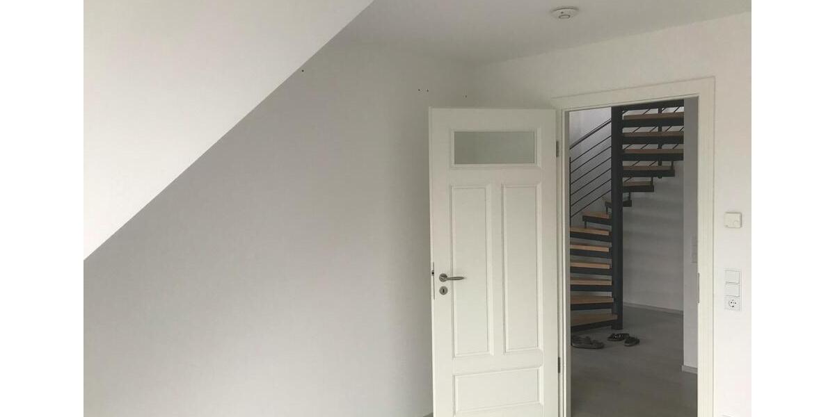 Maisonettenwohnung Frankfurt am Main Unterliederbach - 3 Zimmer, 82 m&sup2;, 1.350&euro; | Angebot:25722433